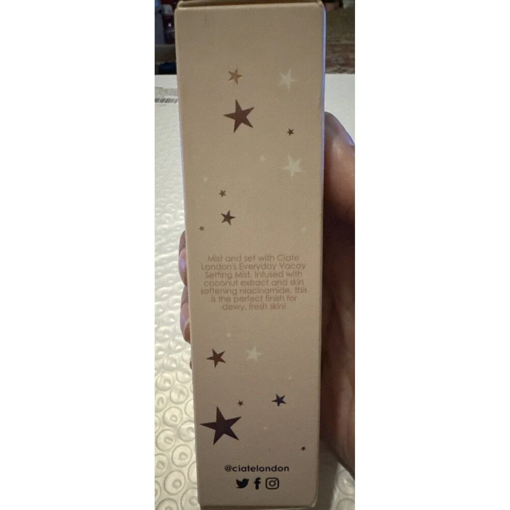 NIB Ciate London Everyday Vacay Dewey Coconut Setting Mist 2.53 Oz ***